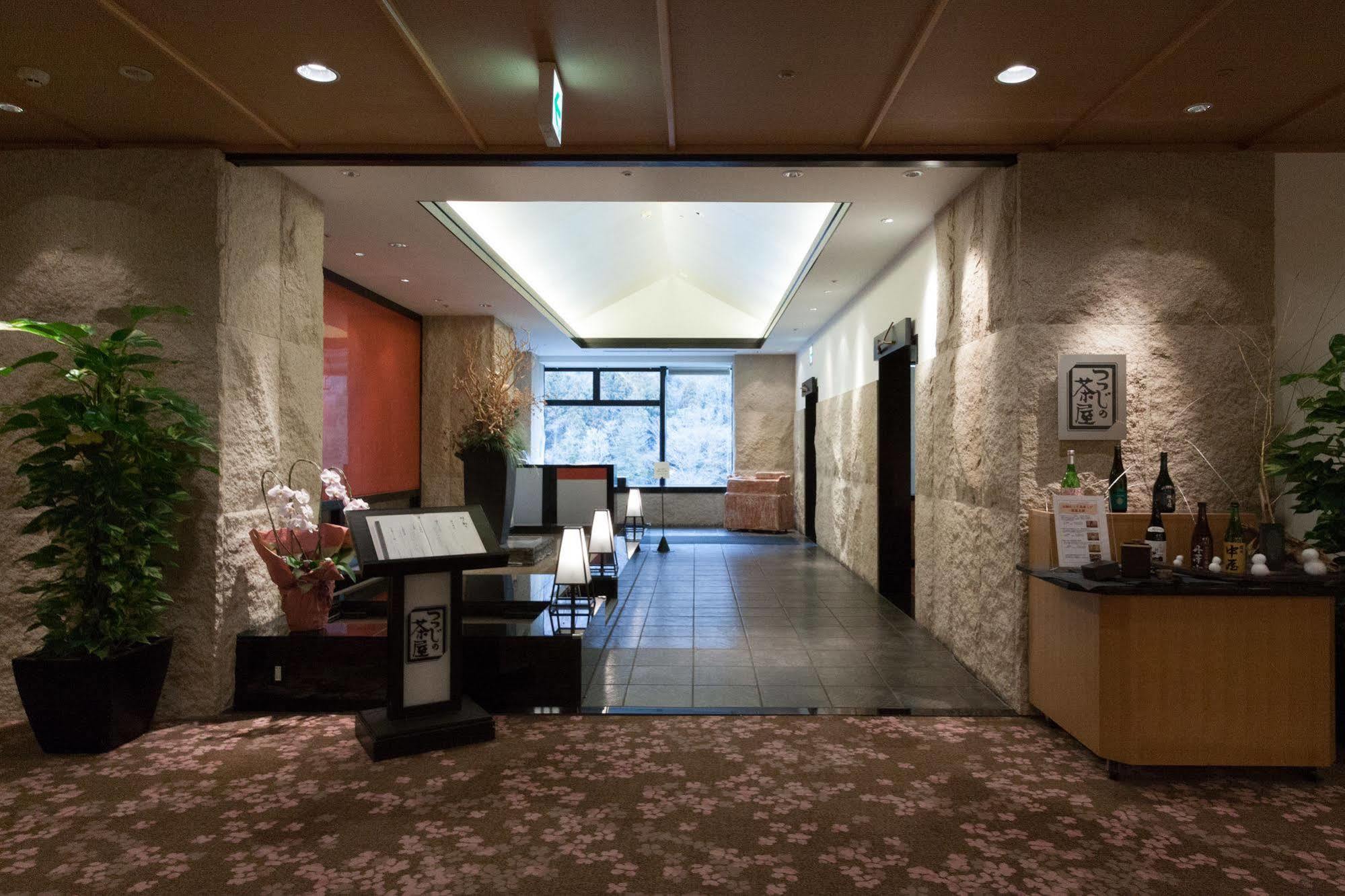 Hotel Hatsuhana Hakone Exterior photo