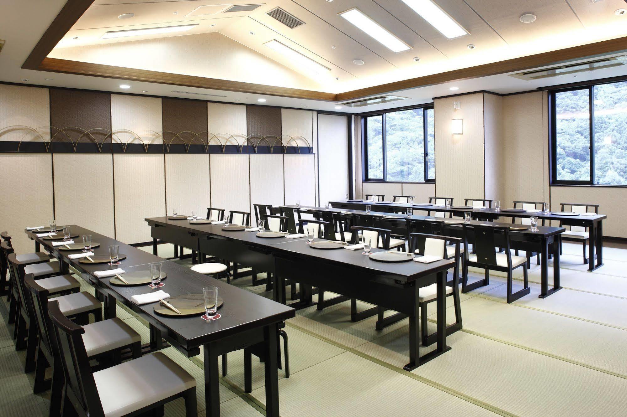 Hotel Hatsuhana Hakone Exterior photo